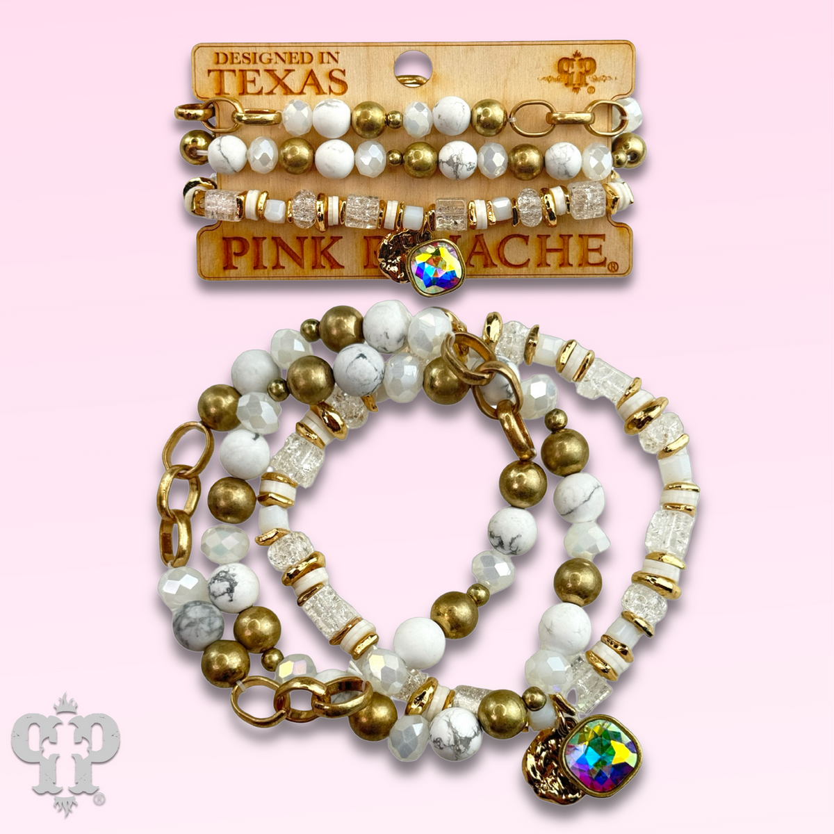 Mixed white bead bracelet with a crystal from Swarovski®