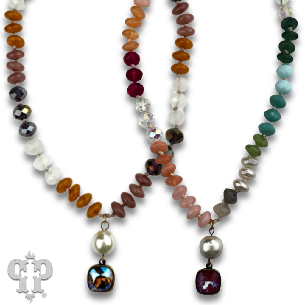 Stone and faceted bead necklace with crystals from Swarovski®- LC